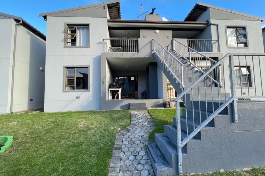 2 Bedroom Property for Sale in Sherwood Eastern Cape